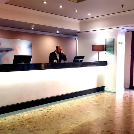 Plaza Hotel Capitole Toulouse-2