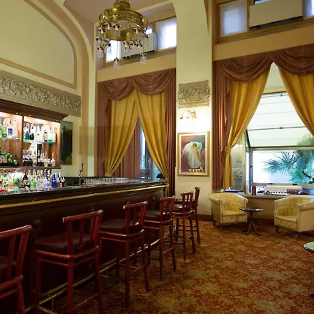Palace Grand Hotel Varese-2