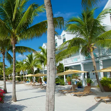 Parrot Key Hotel & Villas-3