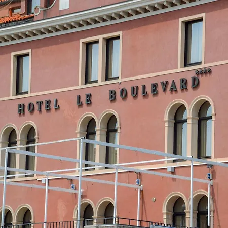 Hotel Le Boulevard-2