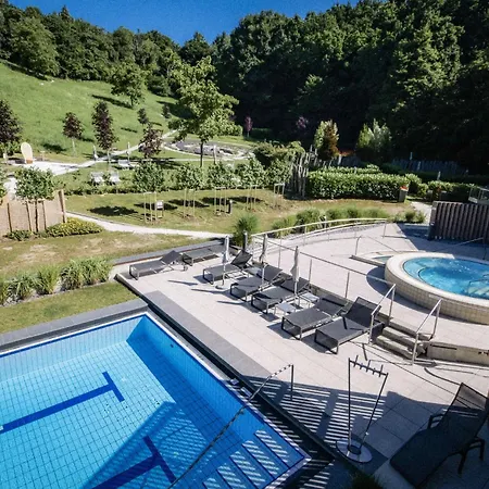 Quellenhotel Heiltherme Bad Waltersdorf - 2-Thermenresort-2