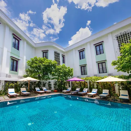 Emm Hotel Hue-2