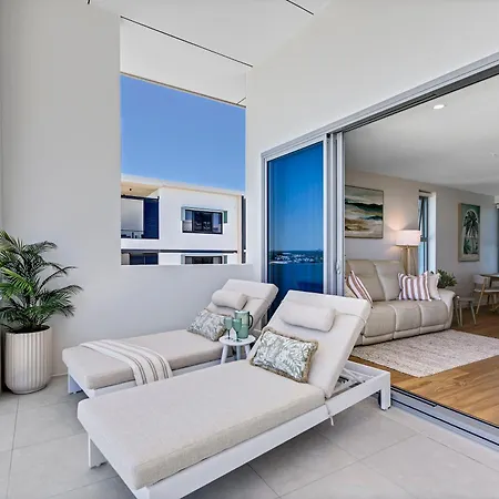 Azzure Bokarina Penthouse- Brand New- Ocean View- Resort Style Pool- Steam Room-3