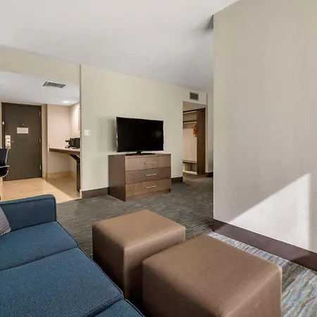 Comfort Inn & Suites Downtown Brickell-Port Of Miami-3