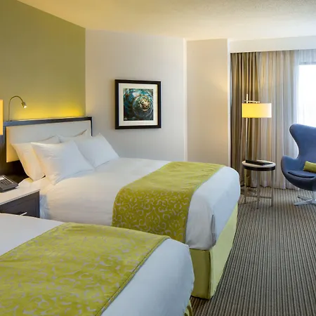 The Hollis Halifax - A Doubletree Suites By Hilton-3