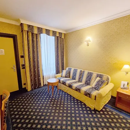 Hotel Ovest-2