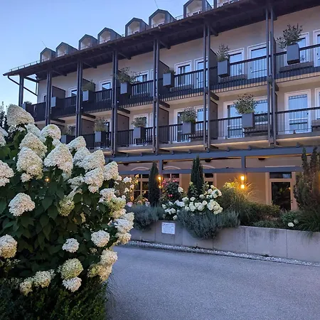 Bauer Hotel Und Restaurant-3