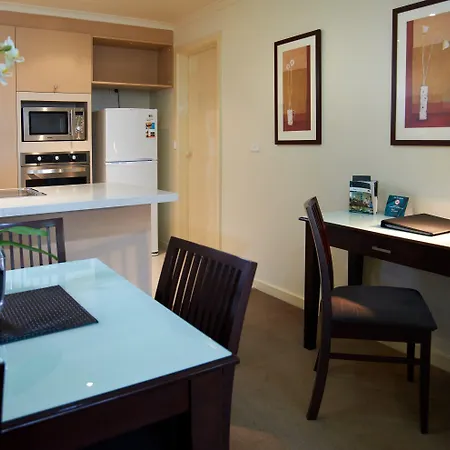 Comfort Apartments Royal Gardens-3