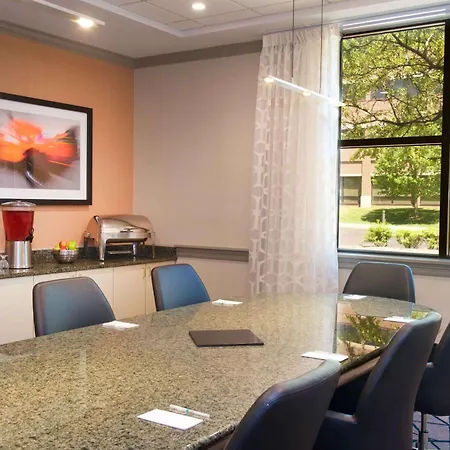 Embassy Suites By Hilton Detroit - Livonia/Novi-2
