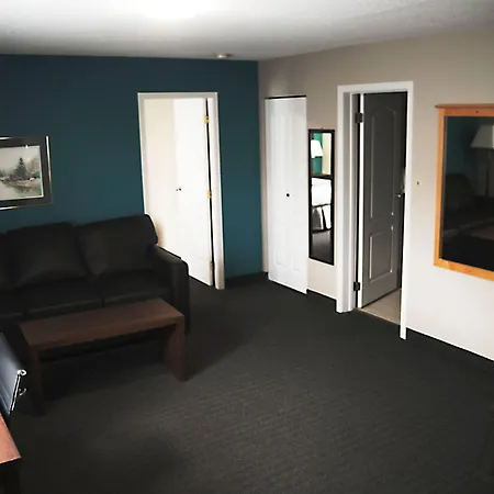 Ramada By Wyndham-2