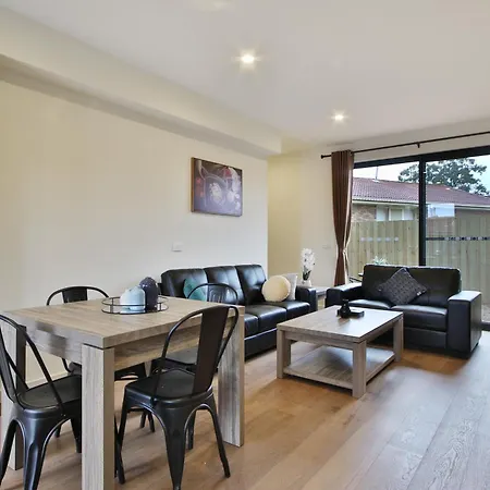 Comfort Hotel Dandenong-3
