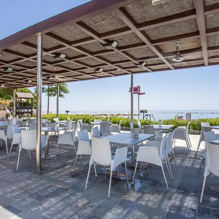 Crowne Plaza Limassol By Ihg-3
