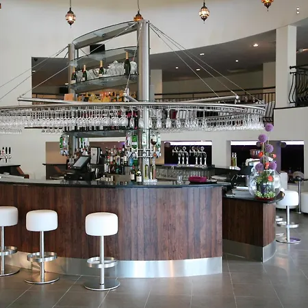 Waterfoot Hotel-2