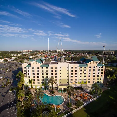 Comfort Suites Maingate East-2