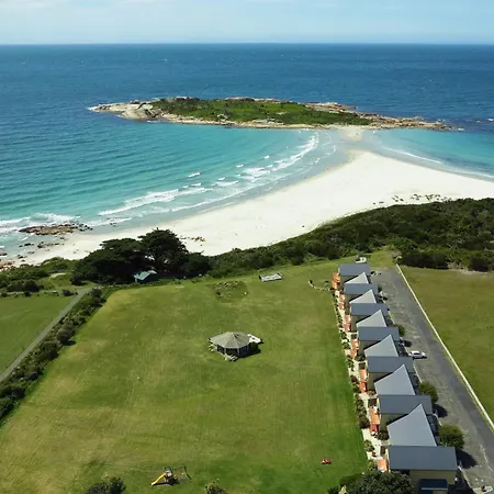 Diamond Island Resort, Restaurant & Bar And Penguin Show-3