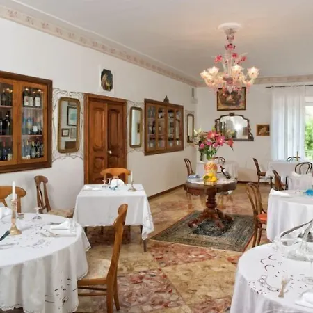 Romantic Hotel & Restaurant Villa Cheta Elite-3