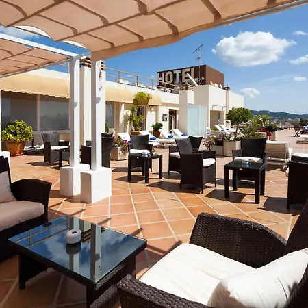 Hotel Royal Plaza-2