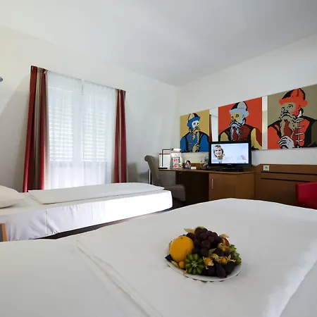 H+ Hotel Leipzig-3