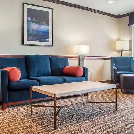 Quality Inn Near Walden Galleria Mall-2