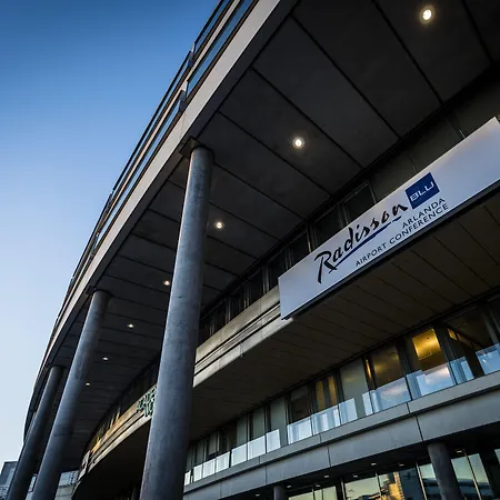 Radisson Blu Airport Terminal Hotel-2