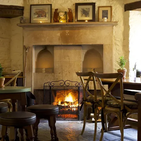 The Bear Of Rodborough Hotel-2