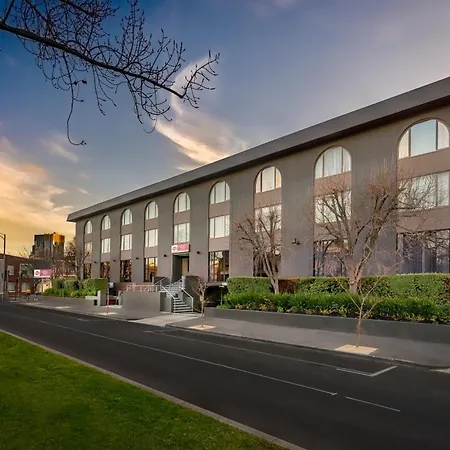 Best Western Plus Travel Inn-2