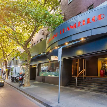 Hotel Grand Chancellor Melbourne-3