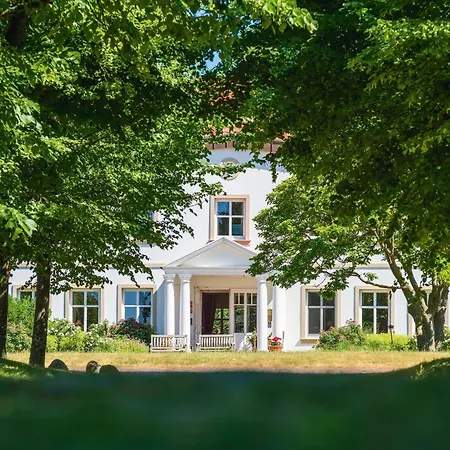 Relais&Châteaux Gutshaus Stolpe-2