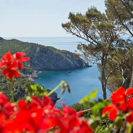 Boutique Hotel Torre Di Cala Piccola-3