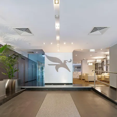 Park Regis Griffin Suites-3