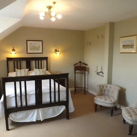 Wynnstay House-3
