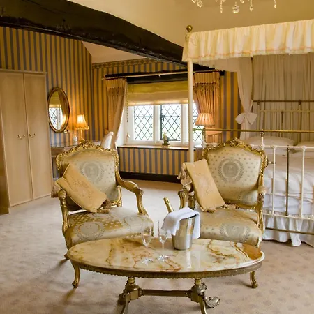 Albright Hussey Manor-2