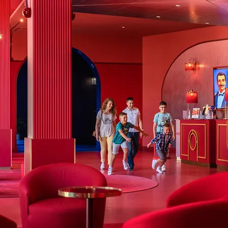 Grand Magic Hotel Marne La Vallee-3