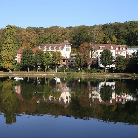 Les Etangs De Corot-2