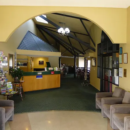 The Village Inn Hotel-3