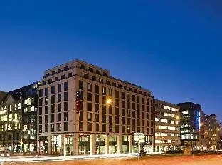 Intercityhotel Hamburg Hauptbahnhof-3