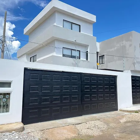 Privada Huayacan-2
