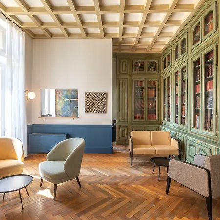 Hostellerie du Château des Fines Roches-3