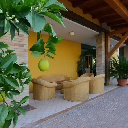 Le Terrazze Sul Lago Hotel & Residence-2