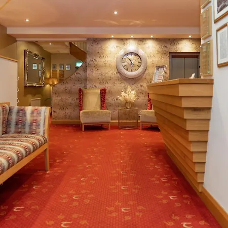Tara Lodge-3