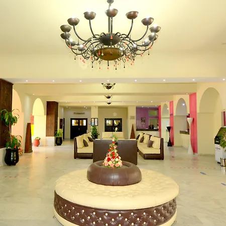 Oasis Hotel & Spa-3