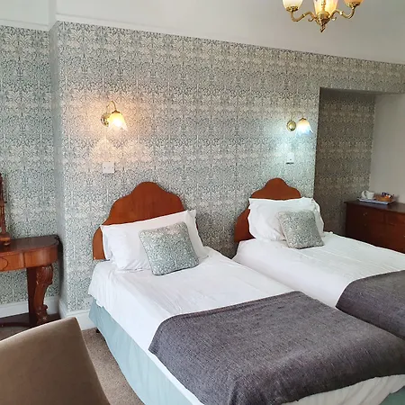 Holmwood House Guest Accommodation-2