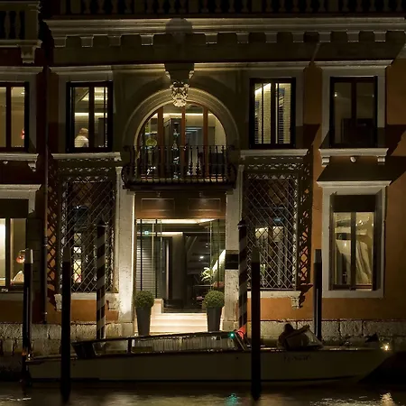 Hotel Palazzo Barbarigo Sul Canal Grande-3