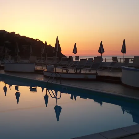 Lh Pedraladda Resort-2
