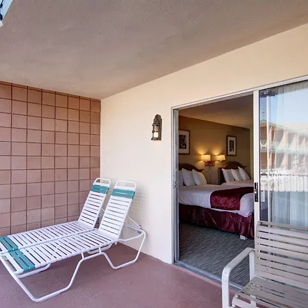 Desert Hot Springs Spa Hotel-2