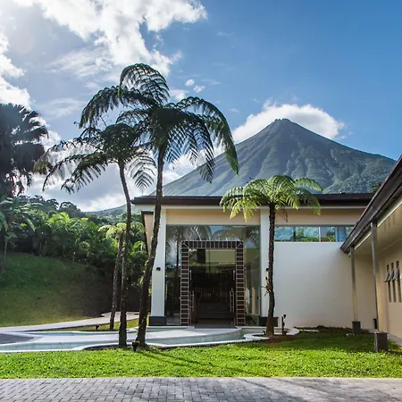 Hotel Lomas Del Volcan-3