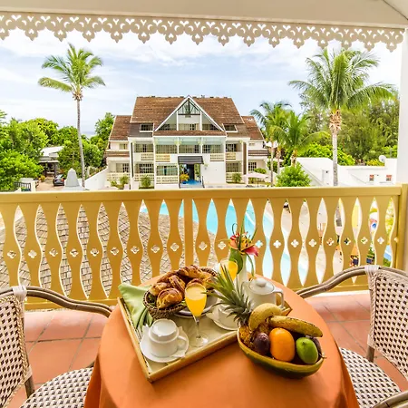 Le Nautile Beachfront-3