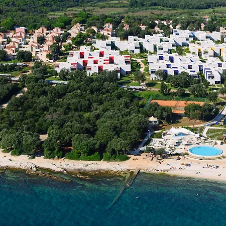 Maistra Select Amarin Resort-2
