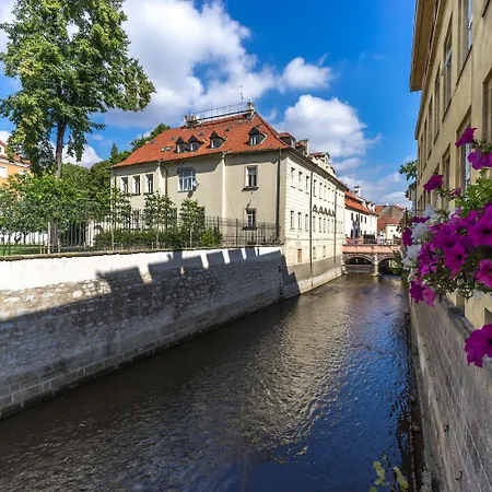 Pytloun Kampa Garden Hotel Prague-2