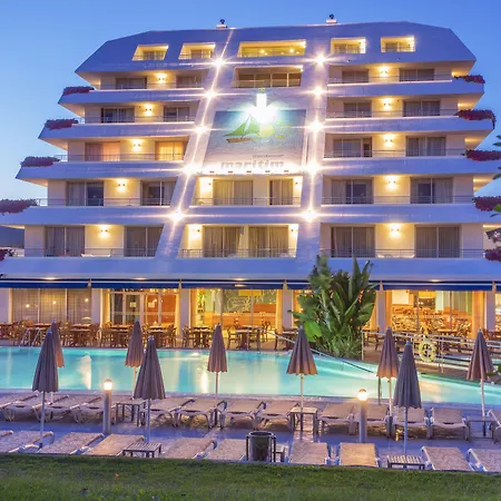 Hotel Montemar Maritim-3